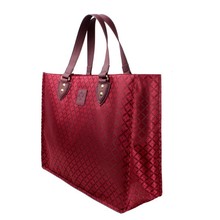 ���S�ӹ����ƴ�����ţ����������oײ�С�������ذ���ĸ�b�