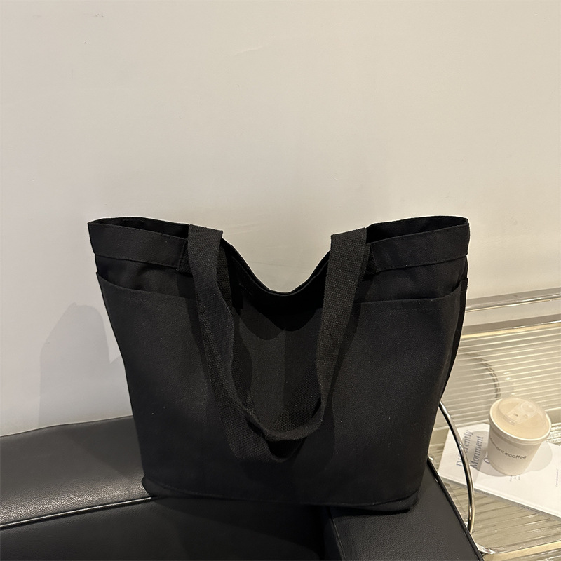 Invierno nuevo paquete de gran capacidad 2024 este año popular bolso casual coreano simple bolso de hombro