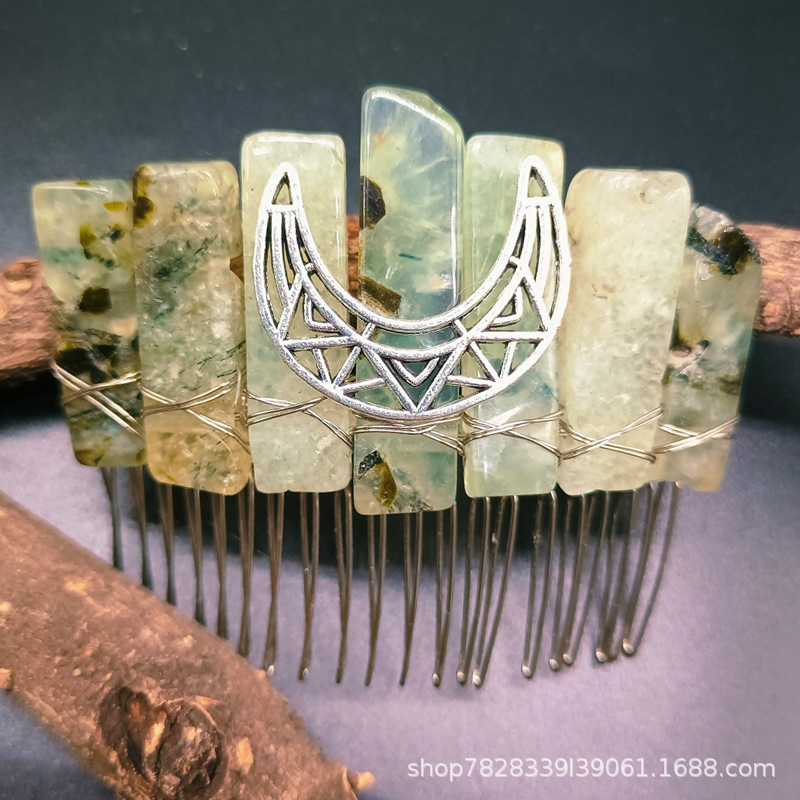 녹색 포도 + 속이 빈 달