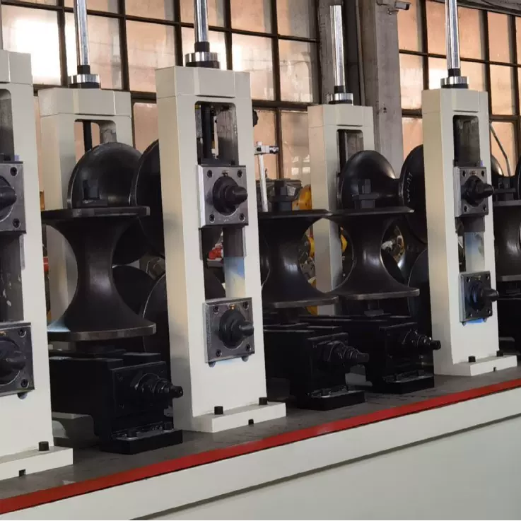 铜包钢包铁防雷接地线缆自动化成型设备 防雷避雷复合管辊压机器