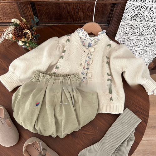 Korean children's clothing 2024 new spring girl embroidery knitting cardigan floral top corduroy shorts