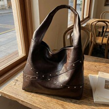 冬季复古铆钉机车包跨境复古手拎托特包包女大容量通勤单肩水桶包