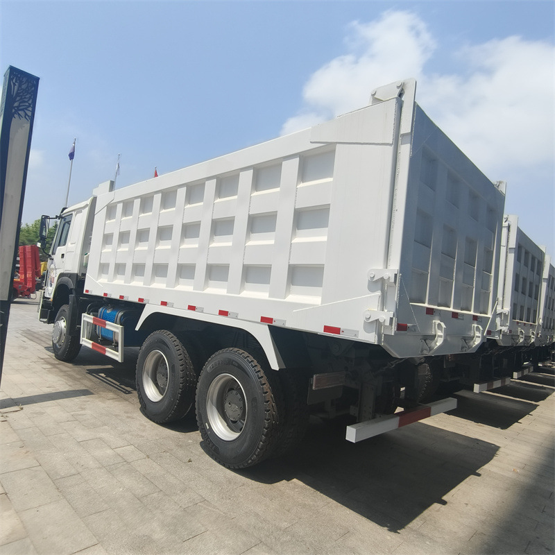 HOWO 371 front four rear eight dump truck cross-border export heavy-duty engineering transport dump truck
