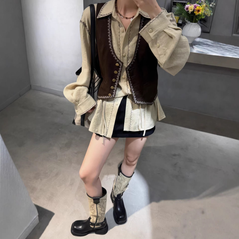 Ic Designer Brand 25 Autumn and Winter New Embroidered Denim Vest Retro Casual Design Fashionable Layering Top