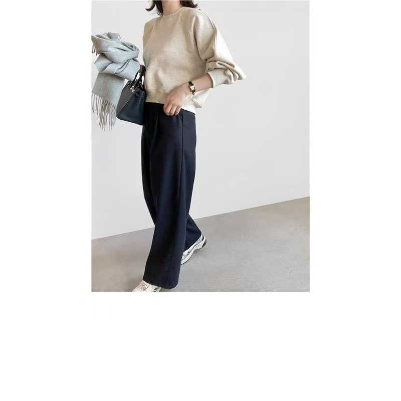 女性用スウェットシャツ新作2025人気のファッショナブルな春と秋のベルベット厚みのあるショートスタイルの小さなグレートップス春