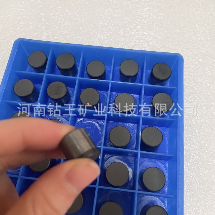 厂家专业生产钻头用金刚石复合片石油钻片矿山机械用金刚石复合片