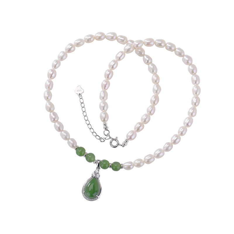 Vòng cổ bạc S925 mạ vàng đính ngọc trai nước ngọt và ngọc Hetian Jasper hình giọt nước — Mẫu bạc