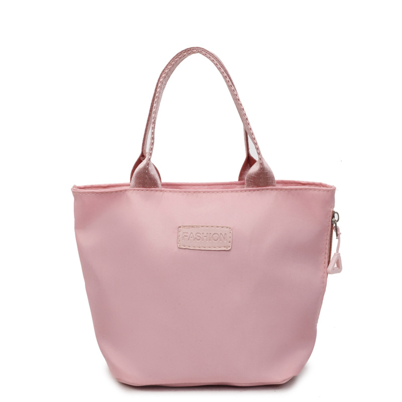 新しい 2025 夏のナイロンハンドバッグ韓国スタイルのファッションレディースバッグカジュアル布バッグ通勤多用途ハンドバッグ