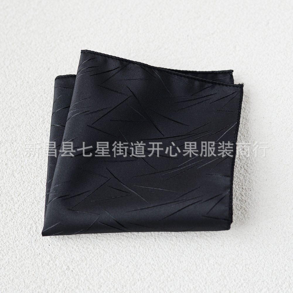 Traje de hombre pequeña bufanda cuadrada fábrica al por mayor moda poliéster accesorios de moda Vintage bordado patrón Toalla de bolsillo ropa de hombre