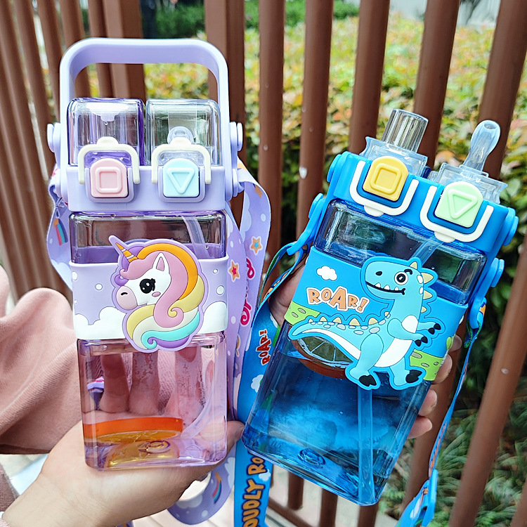 双饮儿童水杯男女生便携吸管小学生上学专用方形水壶斜挎朋克杯子