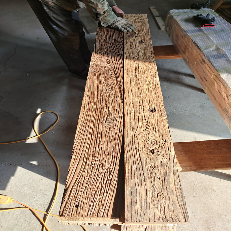 老榆木风化木板老门板实木大板地板原木旧木板楼梯踏步吧台板