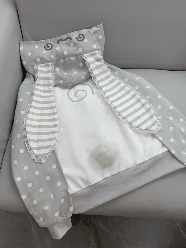 Japanese-style cute lace striped bunny-ear hooded sweatshirt, a soft and adorable fleece-lined, thickened cardigan for girls, perfect for autumn and winter
