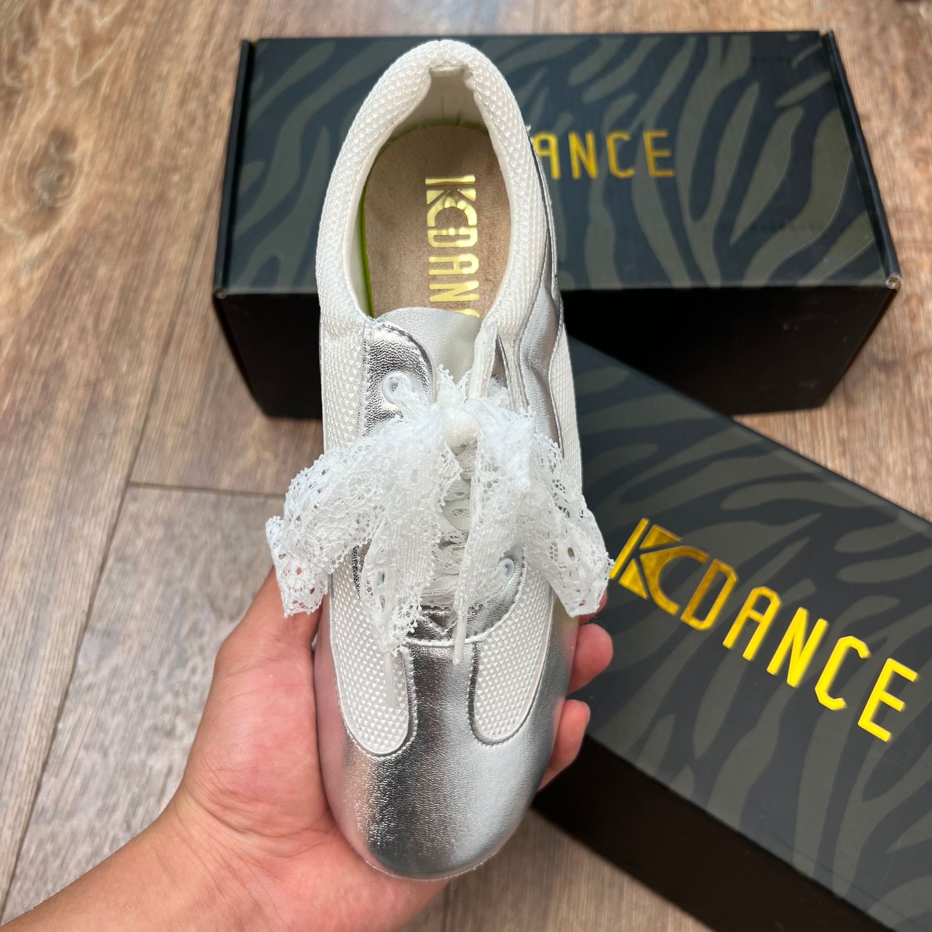 KCdance夏季新款教师鞋亮银色蕾丝成人女士国标舞鞋专业拉丁跳舞