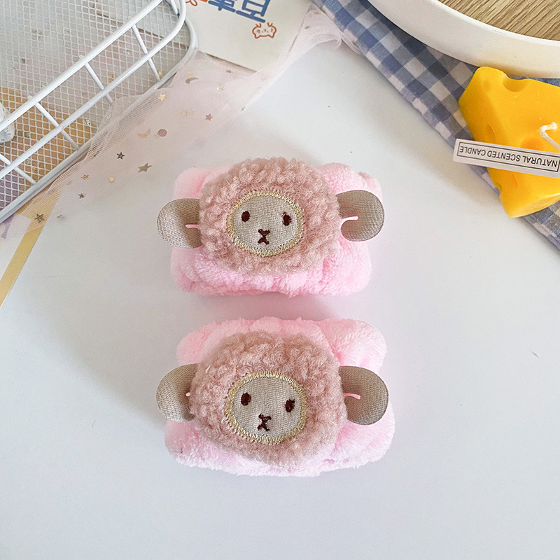 INS estilo de oveja tiene una oveja de dibujos animados de animales de lavado de cara correa de muñeca banda de pelo hembra Linda correa de muñeca artefacto absorbente manga a prueba de humedad