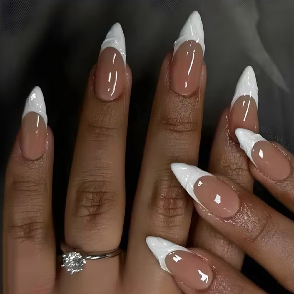 3D ondulado estereoscópico manicure bordes blancos franceses gota de agua parche de uñas transfronterizas ventas calientes de uñas estereoscópicas