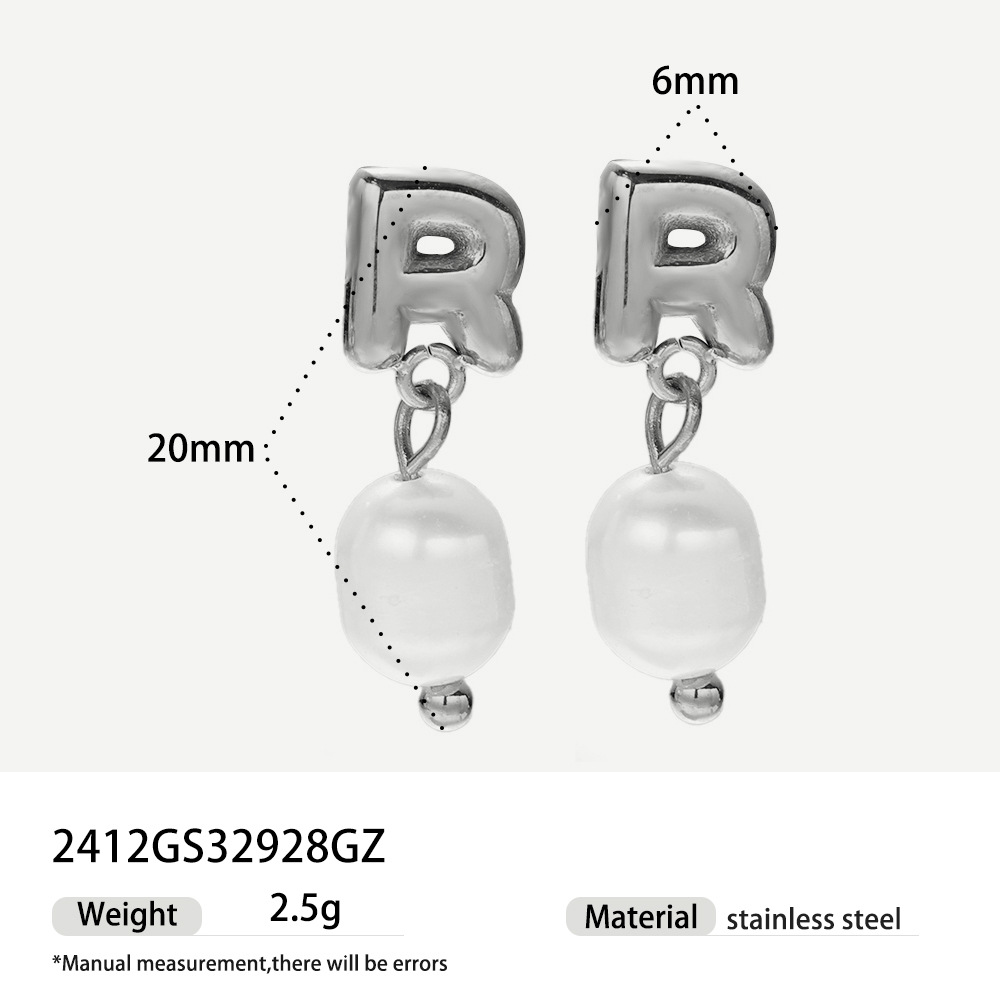 Alta europa y americana de acero inoxidable pendientes de perlas de alta calidad nicho simple joyería de acero de titanio letras pendientes de oro y plata mujeres