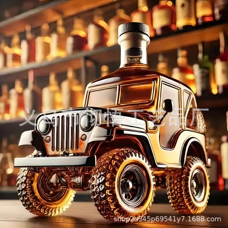国境を越えて爆発したJeep Whiskey Bottleジープウイスキーの複数のボトルの振り子|undefined