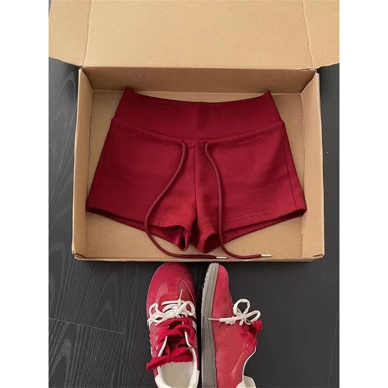 Red Spicy Girl Sports Shorts for Women, Summer 2025 New Style, Petite Drawstring Yoga Shorts, Hip-Hugging, Slimming, Low-Waist Hot Pants