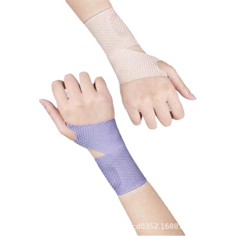 運動腕の腕の関節の疲労は捻挫します。