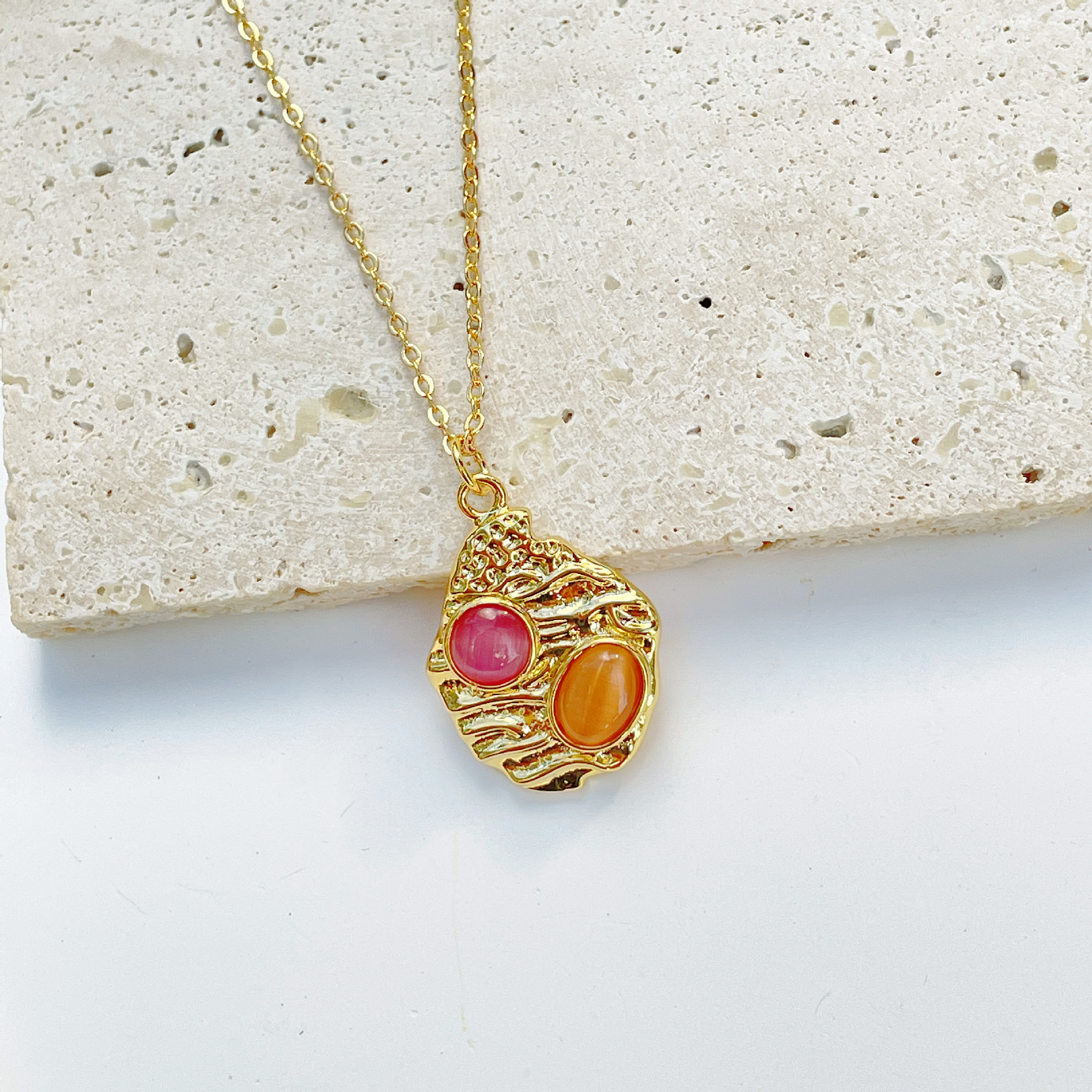 Retro Irregular Geometric Copper Gold Plated Ellipse Plating Natural Stone Pendant Necklace