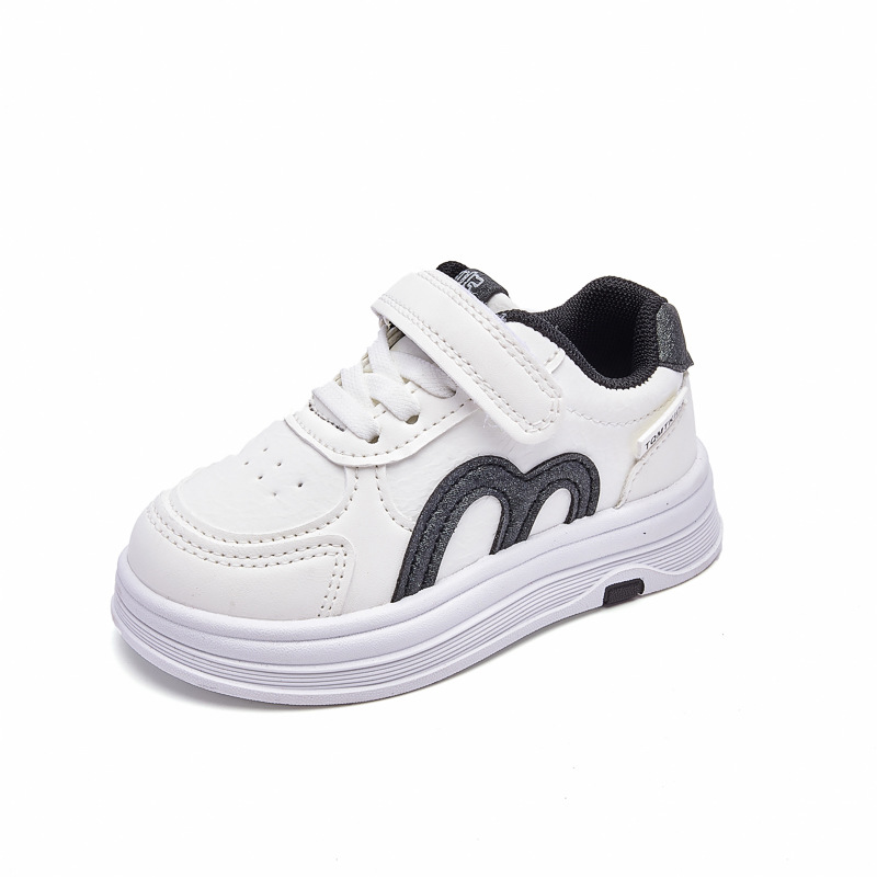 Zapatos de skate para niños nuevos 2026 primavera y otoño zapatos casuales para niños y niñas zapatos blancos pequeños zapatos de jardín de infantes zapatos para bebés