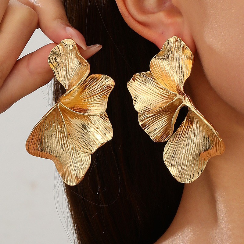 European and American cross-border jewelry ins personality double-layer five-petal flower earrings retro striped leaves tassel earrings manufacturers