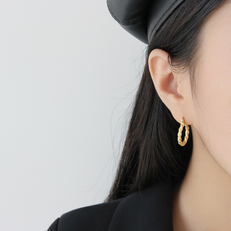 retro twist niche design sense simple earrings wild ear jewelrypicture1