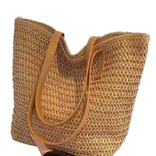 Niche Design Versatile Knit Bag for Women Spring Fashion Large Capacity Commute Grass Weave Tote Bag