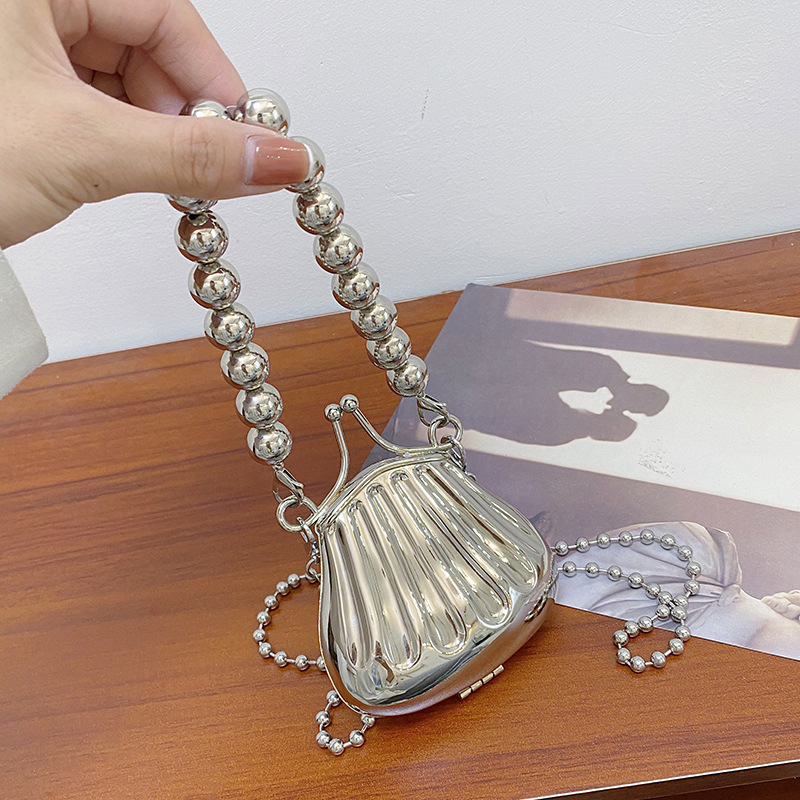 High end Mini Pearl Chain Handheld for Women 2023 New Small Stand One Shoulder Crossbody Shell Blessing Bag_voghion.com