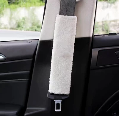 Car Seat Belt Shoulder Cover Decoration Cartoon Cute Car Protective Cover Safety Belt Interior Accessories Practical (Seat belt shoulder pad) - white-20cm7cm
