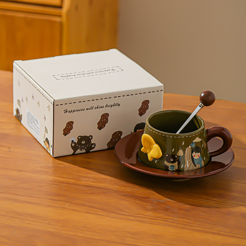 Tazas de café muy bonitas retro relieve mariposa taza de latte taza de café conjunto de platos para las chicas regalos