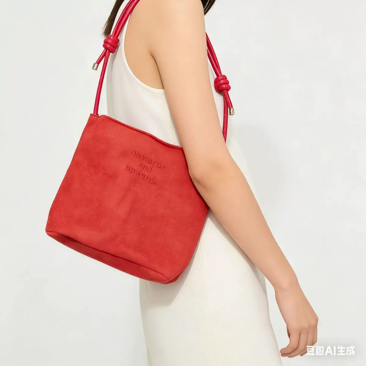 女包新款韩版高级感水桶包包女百搭字母单肩斜挎包纯色时尚托特包