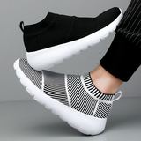 Shoes men's light summer casual socks shoes men's and women's breathable stretch lazy sneakers flying woven sports mesh shoes driving