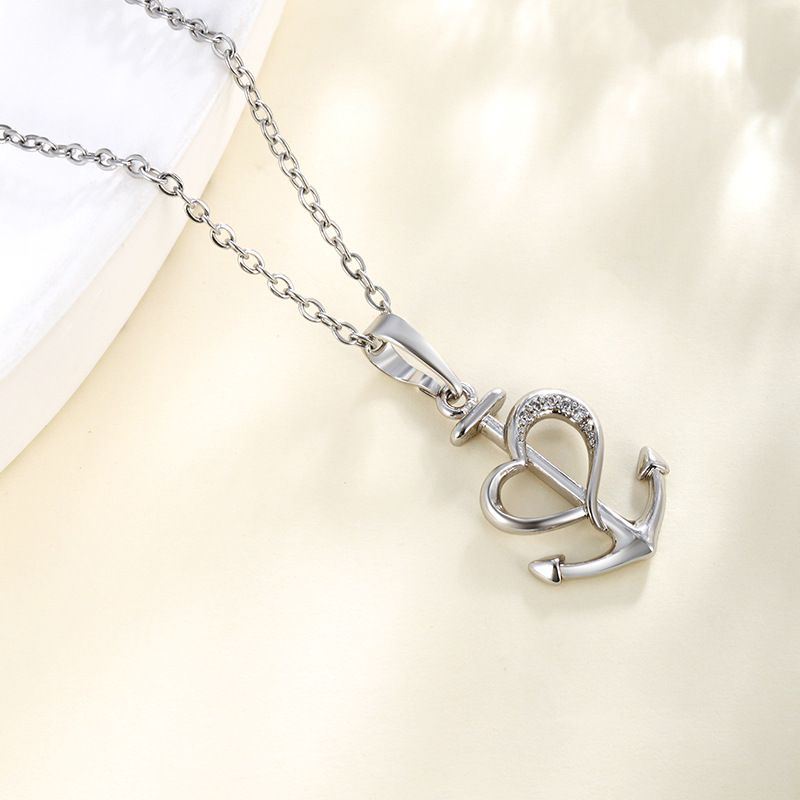 Xuping fuente de fábrica al por mayor Hip Hop Europa y América tendencia transfronteriza punk personalidad ancla amor colgante hombre y mujer