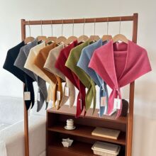 出口单高品质澳洲羊毛三角交叉披肩女秋冬新款保暖护颈外搭小围巾