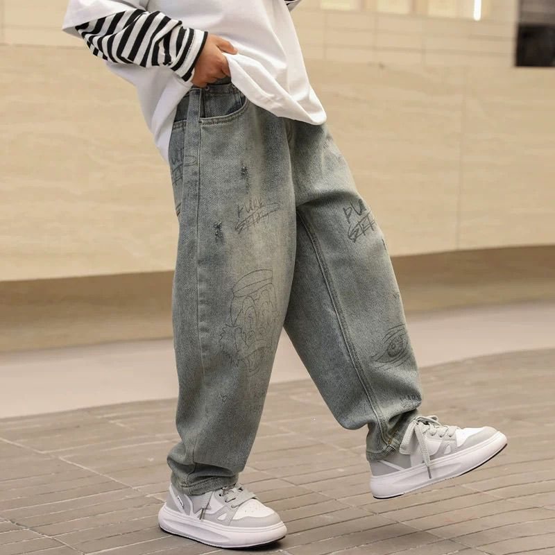 男童春秋新款牛仔裤儿童帅气宽松裤子中大童潮流印花男孩百搭薄款