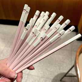 厂家直销可爱五色爱心塑料筷子一人一筷防滑筷子家用公筷分餐筷子