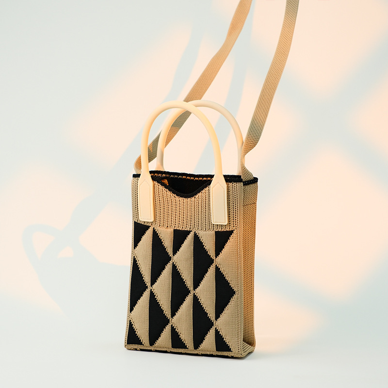 컬러 삼각형-카키