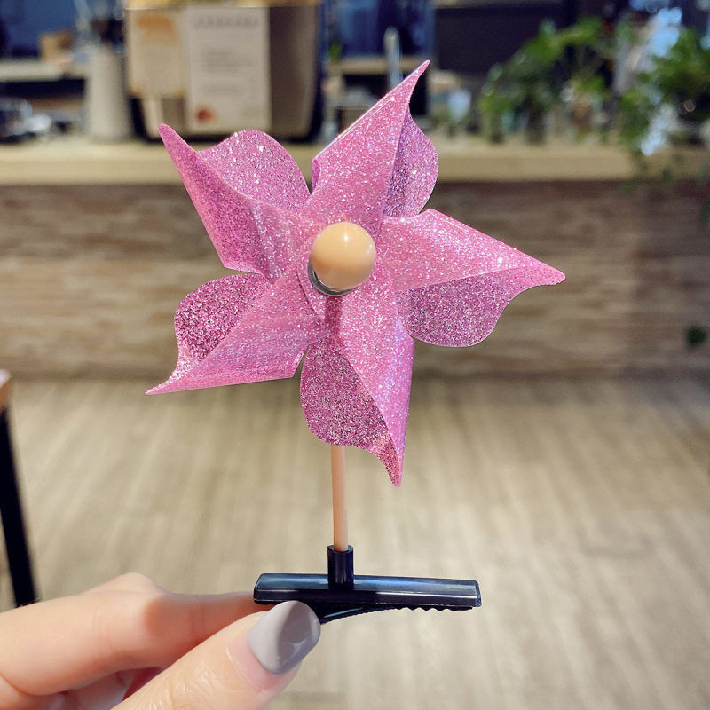 萌え金色の赤ちゃんが可愛い風車のヘアピンを販売しています。|undefined