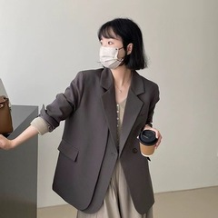 2025高級感のある灰色の小さいスーツのコートの女性の韓国版の双門の襟のデザイン感の小さい人の小さい子供のカジュアルな気質