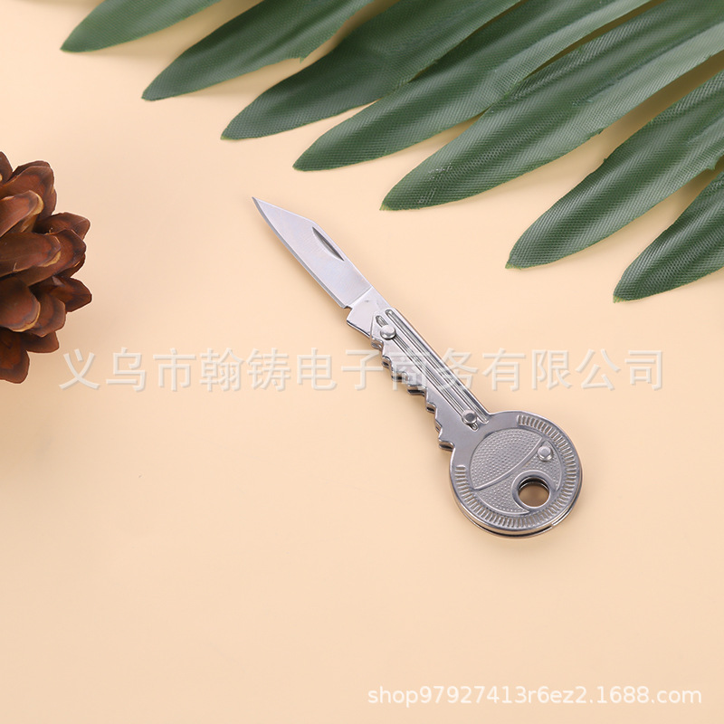 厂家直供创意不锈钢折叠刀迷你随身水果刀新款便携钥匙刀龙鱼小刀