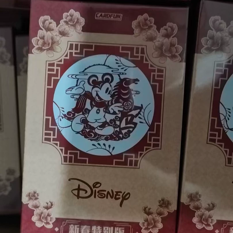 Подлинный Disney Новогодний специальный выпуск Коллекция Kamic Winnie Медвежонок Анимация Двухмерный периферийный Гинко