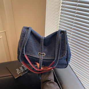 �ļ��¿�����|�к��s�r�г�������������2025����Ůʿ�μ�б���
