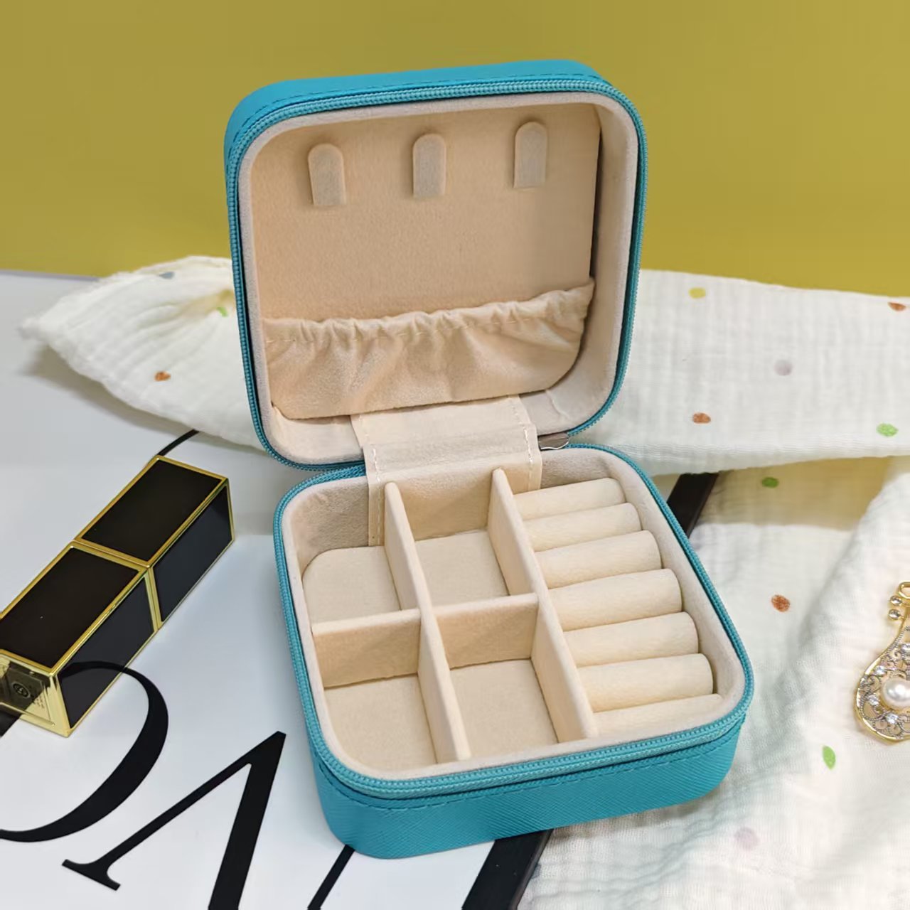 Caixa de joyería de cuero portátil para viajar caja de almacenamiento anillo collar de brazalete bolsa de joyería a prueba de polvo