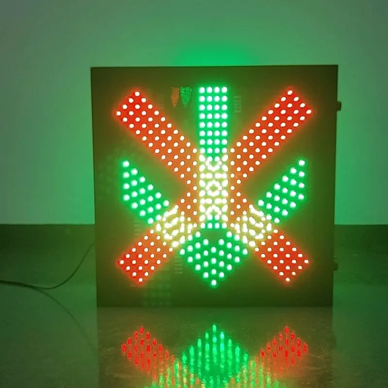 600*600红叉绿箭 隧道车道指示器 隧道天棚灯 车道控制标志