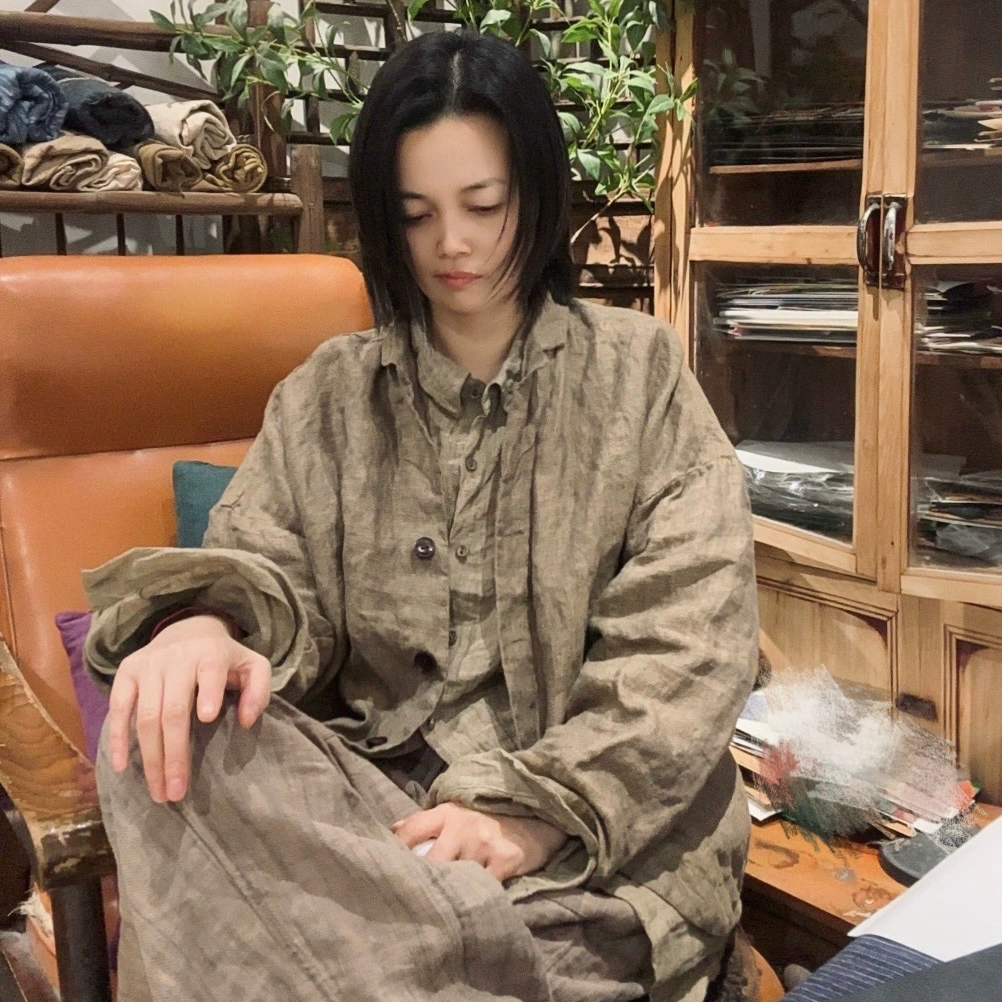 25/2 SN129 Литературный досуг Ранняя весна с длинными рукавами