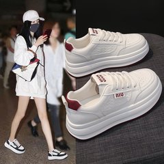 厚底板鞋女2025秋季新款防滑小白鞋增高韩版户外休闲系带女单鞋3