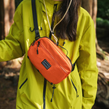 秋冬季小包包女2025新款潮帆布包胸包男女出行背包休闲斜挎包腰包