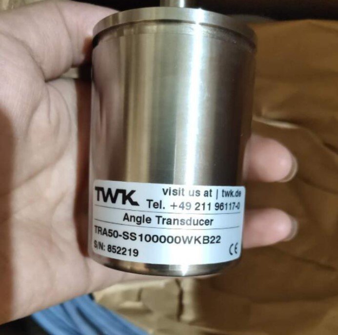 TWK IW25140-0,5-KFN-KHN位移传感器