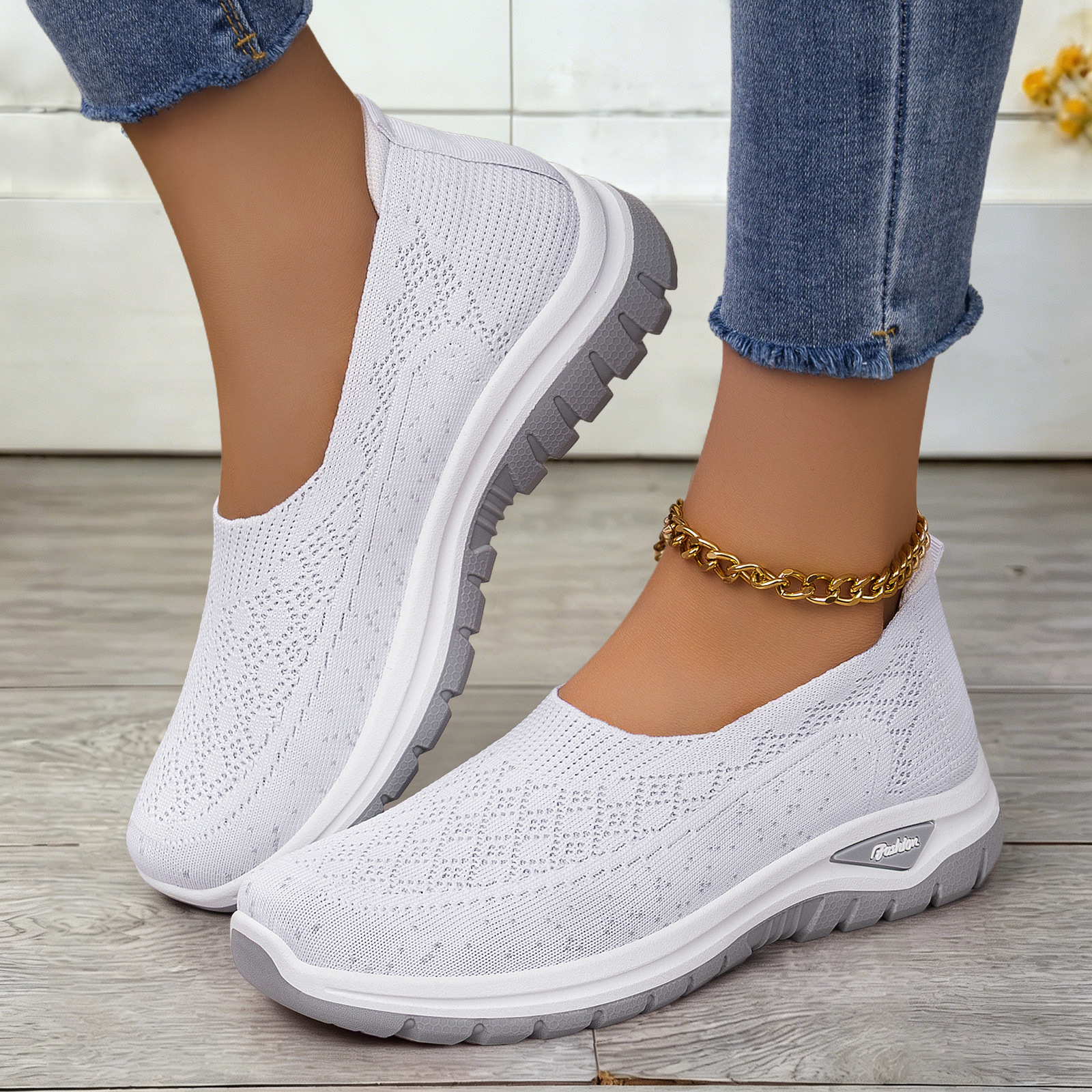Zapatos de mujer de tamaño grande zapatos casuales transfronterizos de malla transpirables zapatos de mujer zapatos ligeros zapatos de madre con suela suave